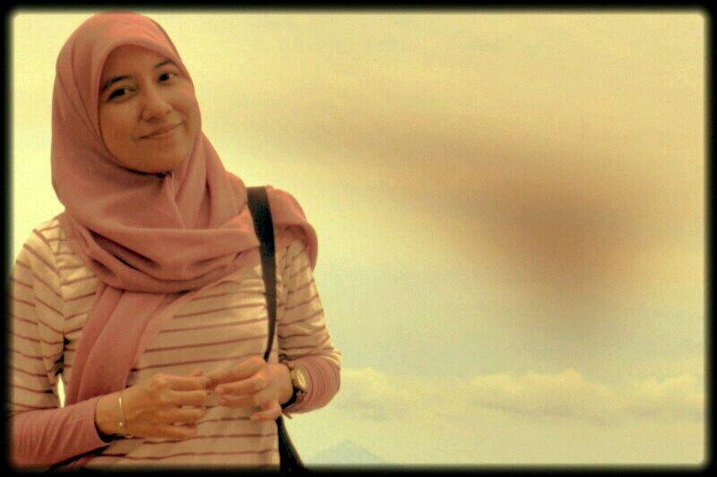 sofiewardani's profile picture. Kalem :D