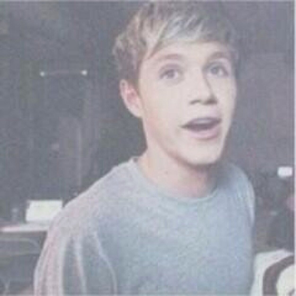 GO FOLLOW @spotlightnjh BC THATS MY MAIN ACC, ILY ALL