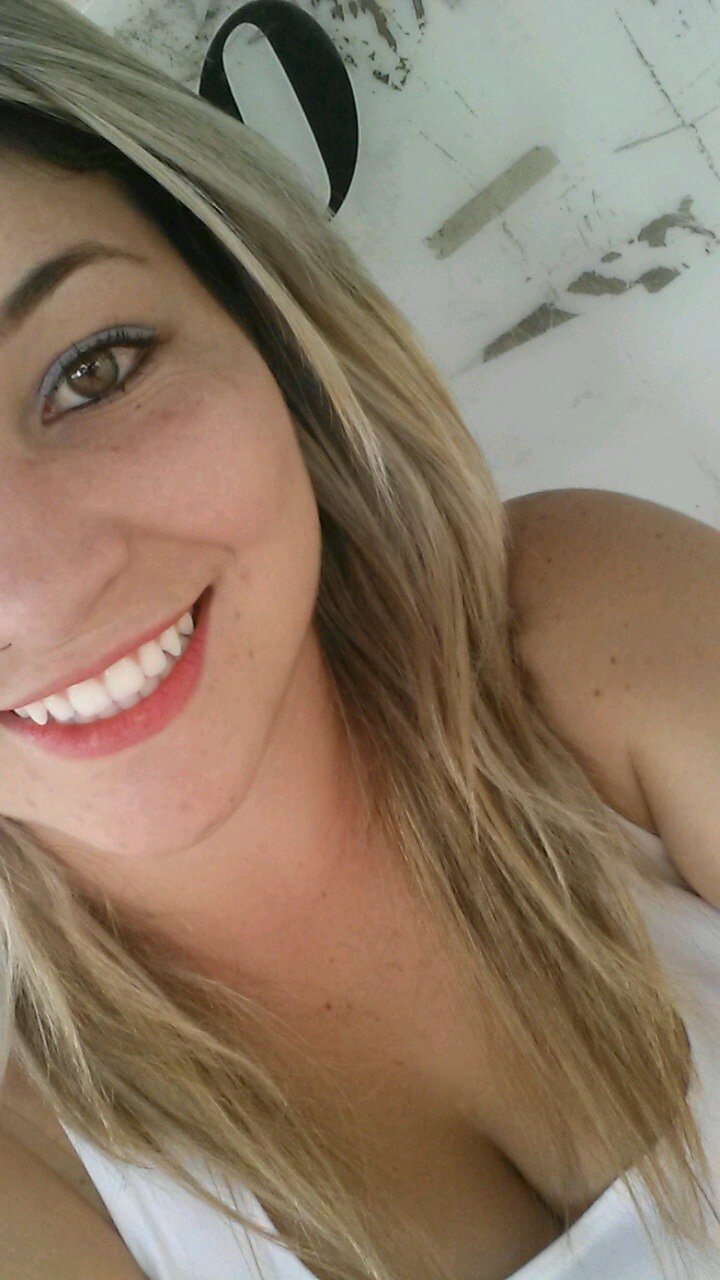 Tão bom morrer de amor, e continuar vivendo.