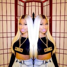 This is a FREE FOLLOW! don't follow me but follow my friend @BarbzGoneWild :) he followback ;)