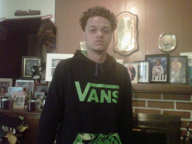 DatNigga_JamesJ's profile picture. Goes to Custer High School...Does Music Videos, Music and Video Production, Video Editing, and does Audio Engineering