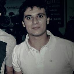 Minha mãe me ensinou a ser educado e não a gostar de todo mundo.