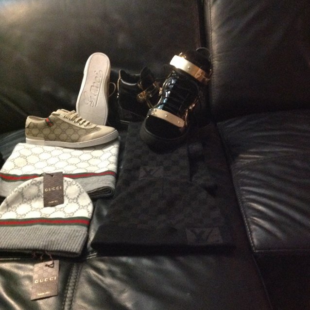 Shop Gucci , Louis vuitton ,hermes , zanotti et plein d'autre Passer en dm pour plus d'info #SHOPLUXE