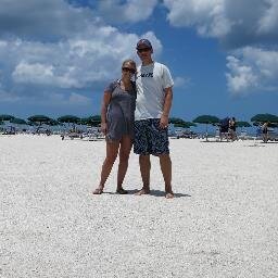 LifeofDaninIT's profile picture. Part of the human middle. Are you?