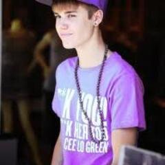 justin bieberrr is my lifee.. belieber#4#lyfe.. ♥