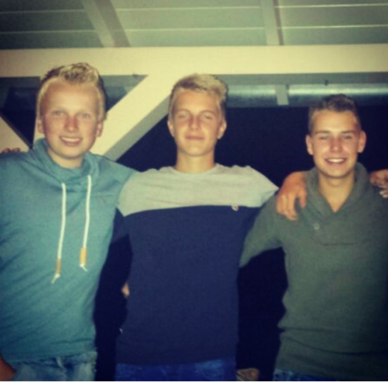 3 stars, 2 words, 1 love: AJAX AMSTERDAM