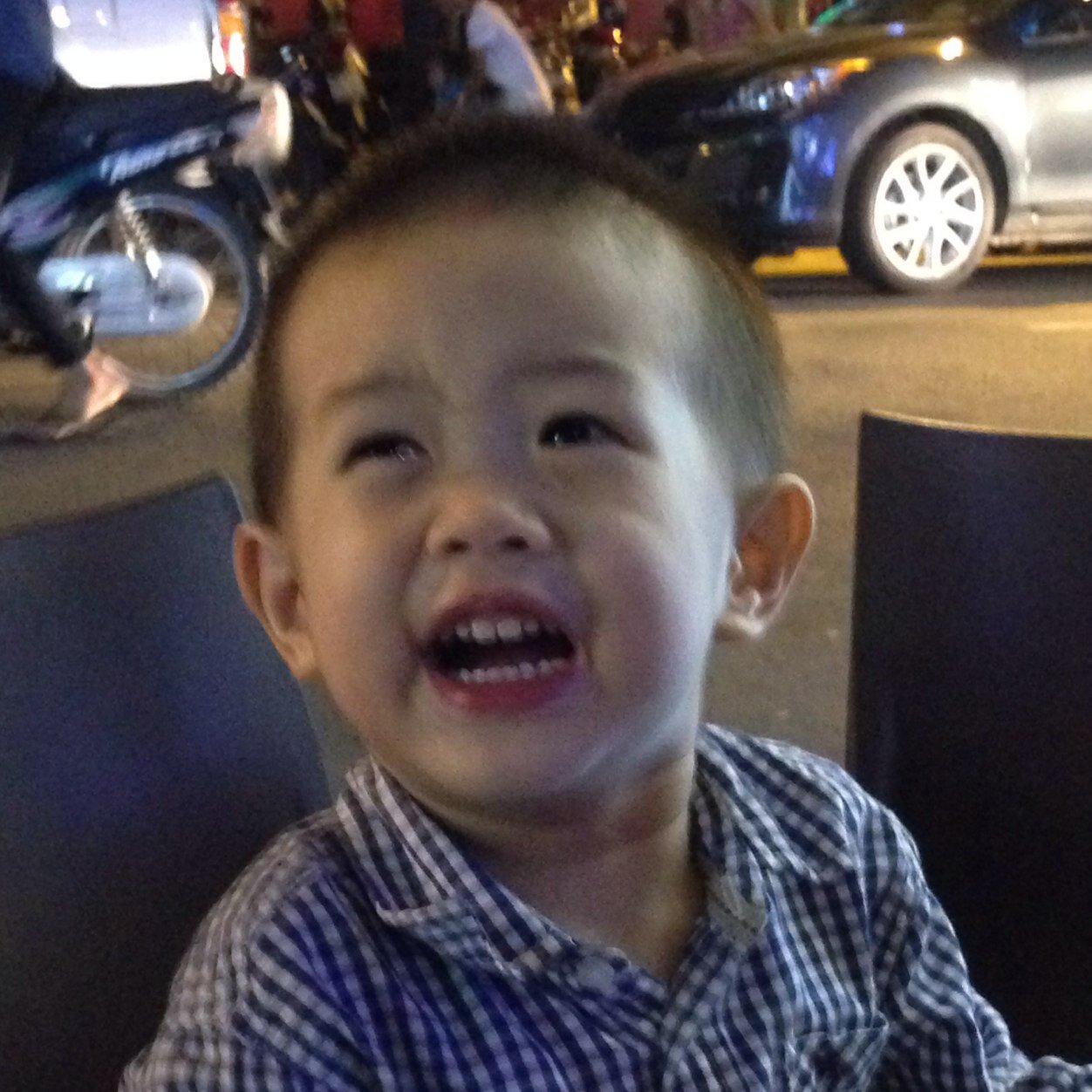 Người ta hơn mình cái giàu sang.
Ta hơn người ta cái đàng hoàng!