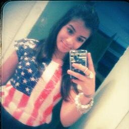 Feliz é aquele que vê a felicidade do outro sem ter inveja. O sol é para todos e a sombra é para quem merece.♥ # santos ♥ ♥