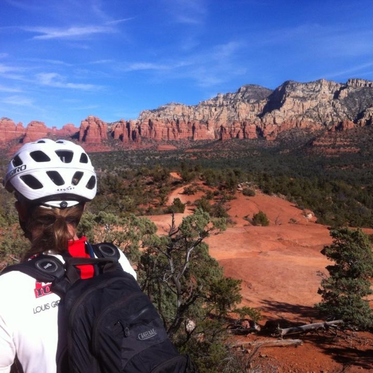 complexlyleslie's profile picture. Here for the witty dialogue.