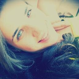 Ela é o amargo mais doce e o doce mais amargo que você vai encontrar.  ;)