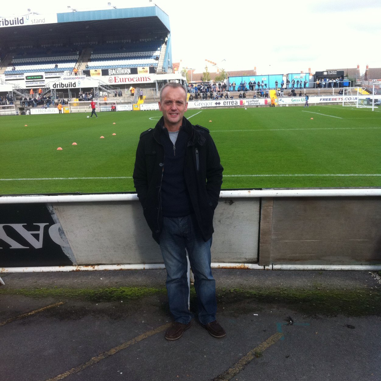 robsmithdi4's profile picture. A driving instructor loves footy and to be honest all sports