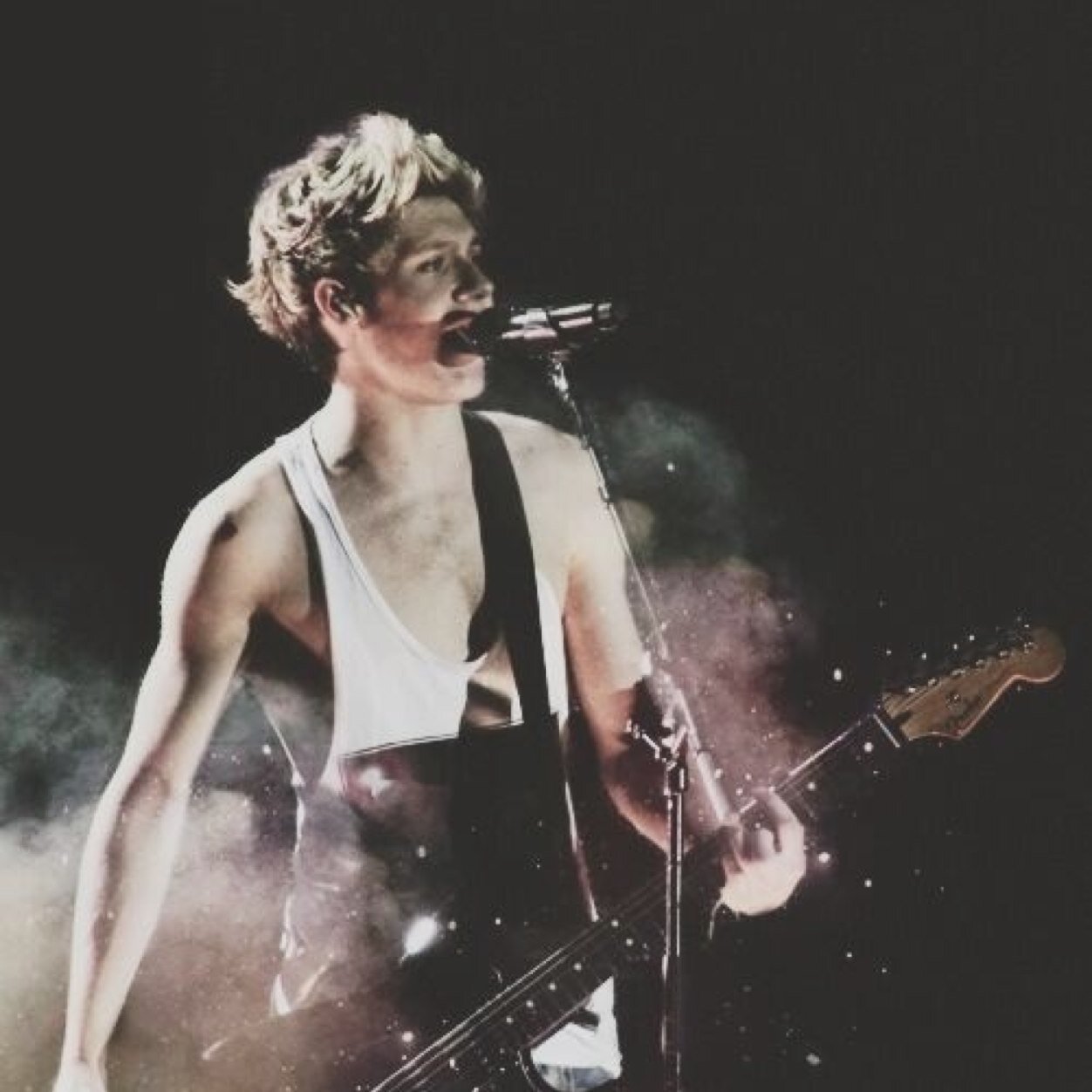 free follow bc old account. follow @starlitniam :)