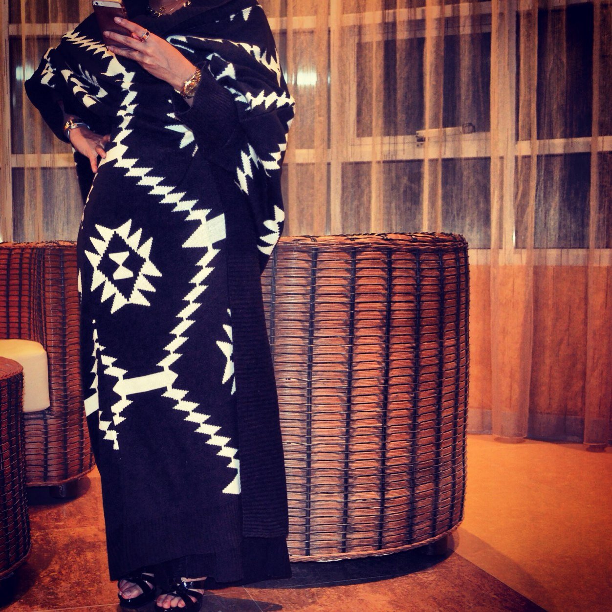 To contact us:
instgram: ladies_design