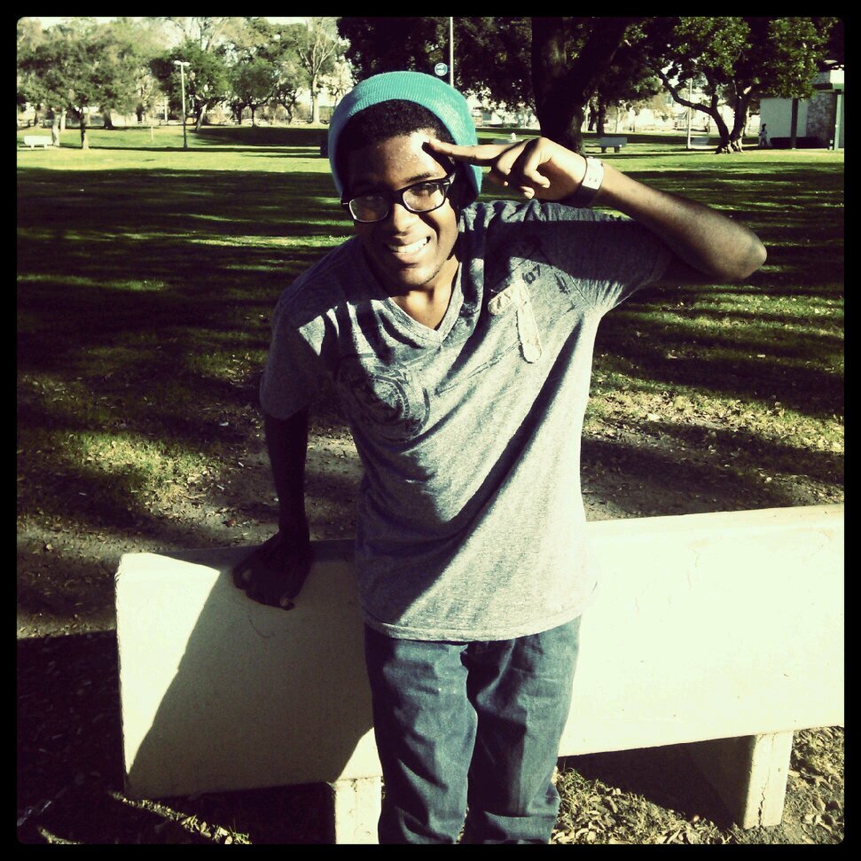 IamALEXWHAT's profile picture. Entertainer, Dancer, Peace&Love | Founder of The WeirdSquad. Embrace your Weirdness. Booking: Xavier.ar093@gmail.com SURVIVOR