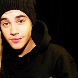 my love pours out to Justin who's always there for me when i need him. I will forever be grateful. Justin is the strongest, most compassionate idol. ♛
