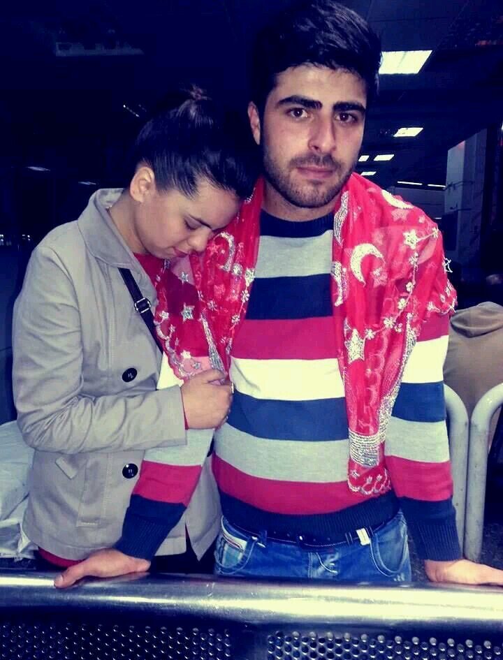 Mesafeler gözle sevenler içindir. Gönülden sevenler hiç ayrılmazlar ♡