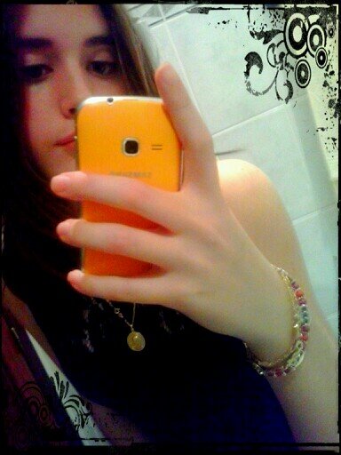 I LOVE MUSIC & AUSTIN MAHONE !! :)  MAHOMIEEE !!!