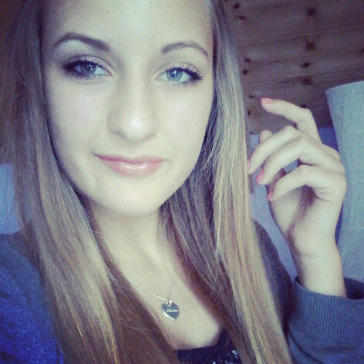 chrissysalome's profile picture. ganz normal