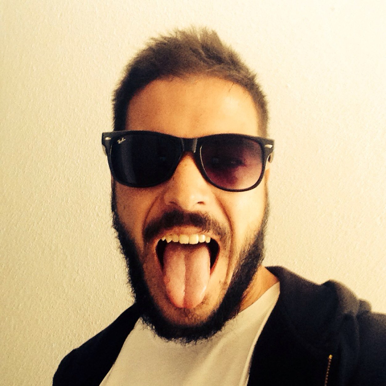 Jose_Conejo_'s profile picture. Lo Imposible solo tarda un poco más!