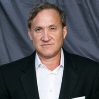 Terry Dubrow M.D., (@drdubrow) Twitter profile photo
