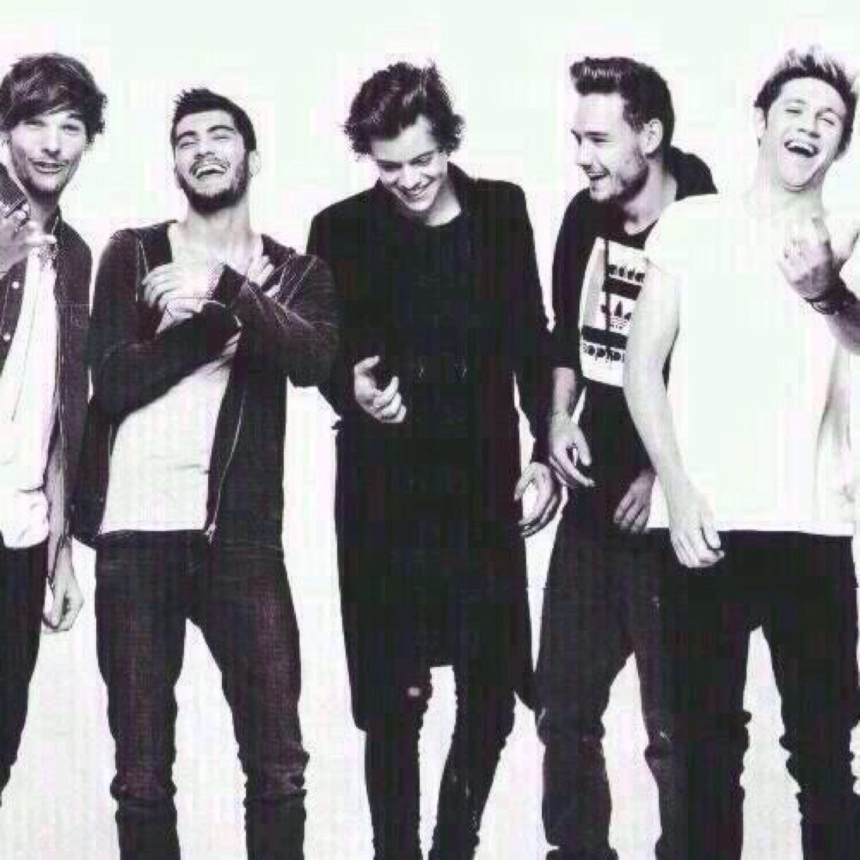 PLEASE FOLLOW @stylessexybitch !and she will dm some of to overload :)