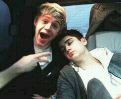 hey bby I just gave u a free follow so it would mean a lot if u could follow @zaynsqt ily :) x