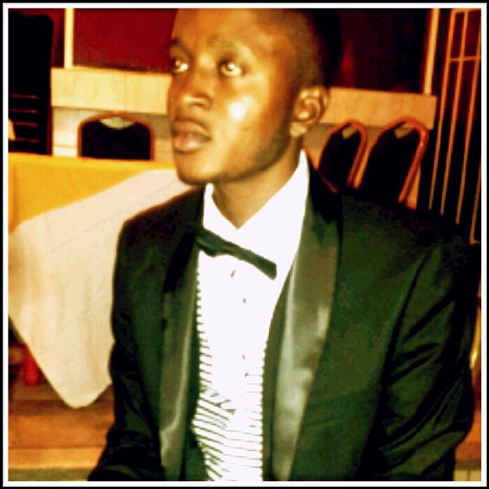 JohnnyMundala's profile picture. Follow Moi sur Mon Nouveaux Compte @Mundala30. » »»»»»»»»»»»»»»»»»