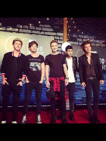F to the double O to the D = F.O.O.D (Fans Of One Direction) ;;)