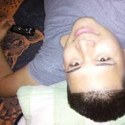 Lo importante no es ser una persona conocida, sino alguien que valga la pena conocer.    Yᵒᵘ Oᶰˡʸ Lᶤᵛᵉ Oᶰᶜ