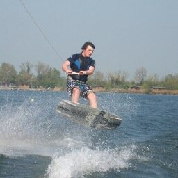 Aeronautics & Astronautics Student @unisouthampton, Wakeboarding, Hockey and the Great British Countryside!