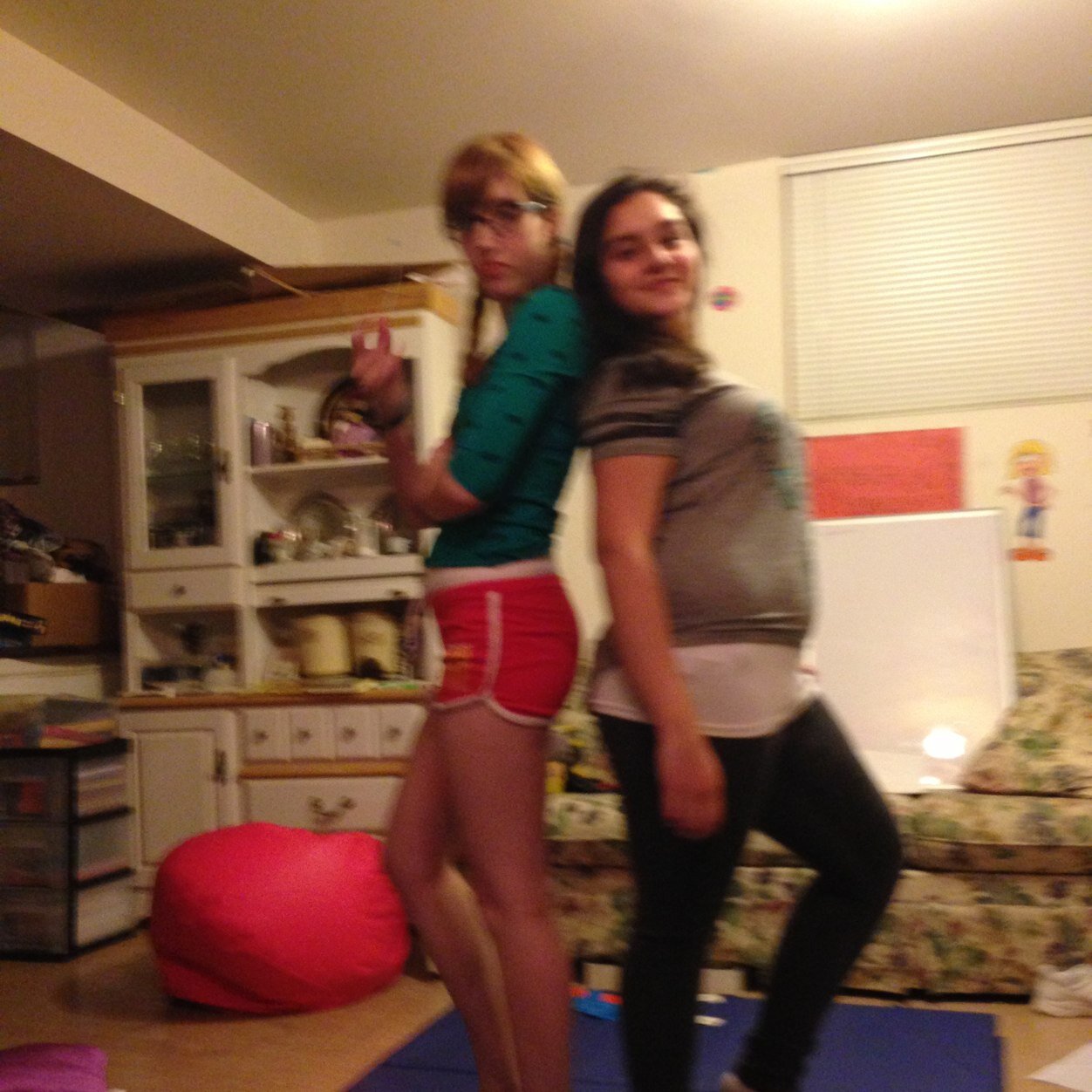 Alex_and_Giana's profile picture. Let it go turn your back and slam the door
 anyone that has been bullied before can come to us and we will help you. :)