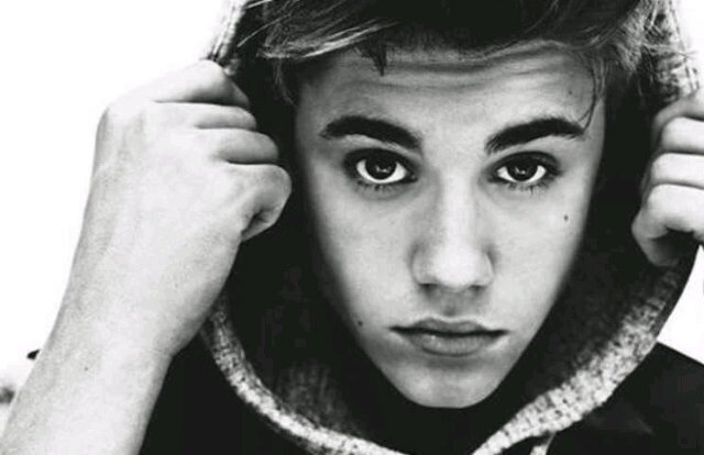 BoyBieleber - Hey guys please follow me and I promise I'll follow you back☺