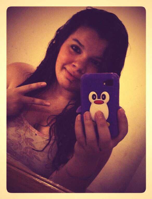 MayaraLino8's profile picture. Beijinho no Ombro , Pro recalke passar Longe :-*