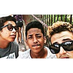 Lpj: grupo de rap formado pelos integrantes Leonardo, Pablo & João, buscando um lugar ao sol ;3