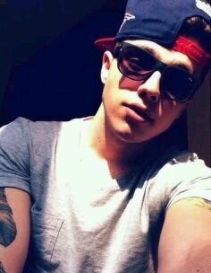 Castagnoli1D's profile picture. 