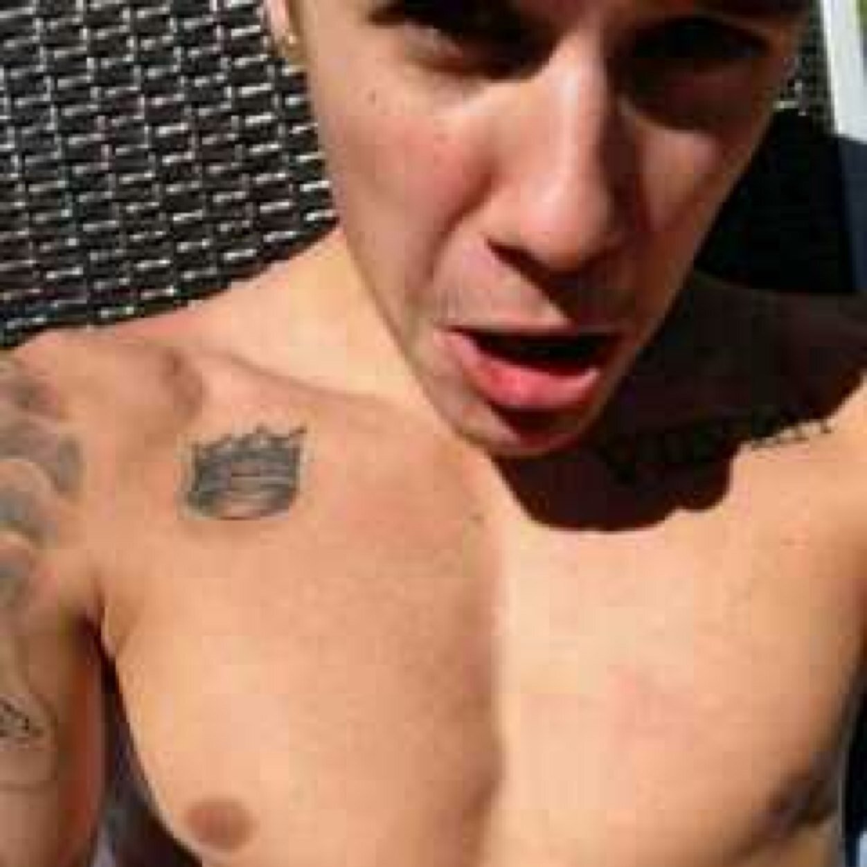 Meu anjo sem asas,motivo do meu sorriso, um verdadeiro principe,um garoto que me ensinou a nunca dizer nunca, razão do meu viver,te amo Justin. @justinbieber