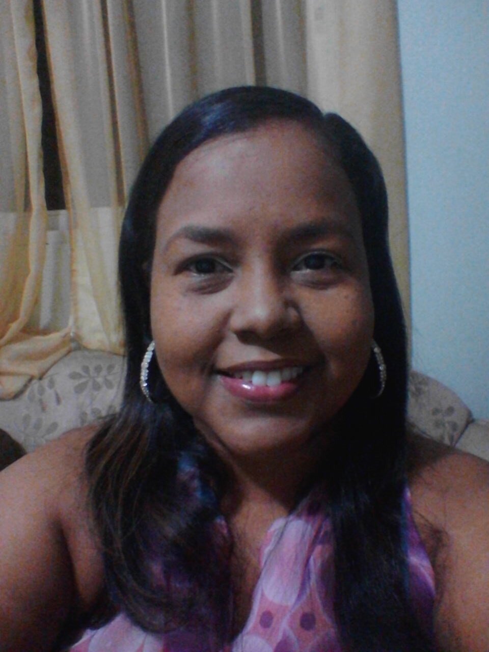 CruzXenia's profile picture. Nací en STO.DGO. Soy maestra, me gusta mucho mi trabajo y colaborar con los demás.