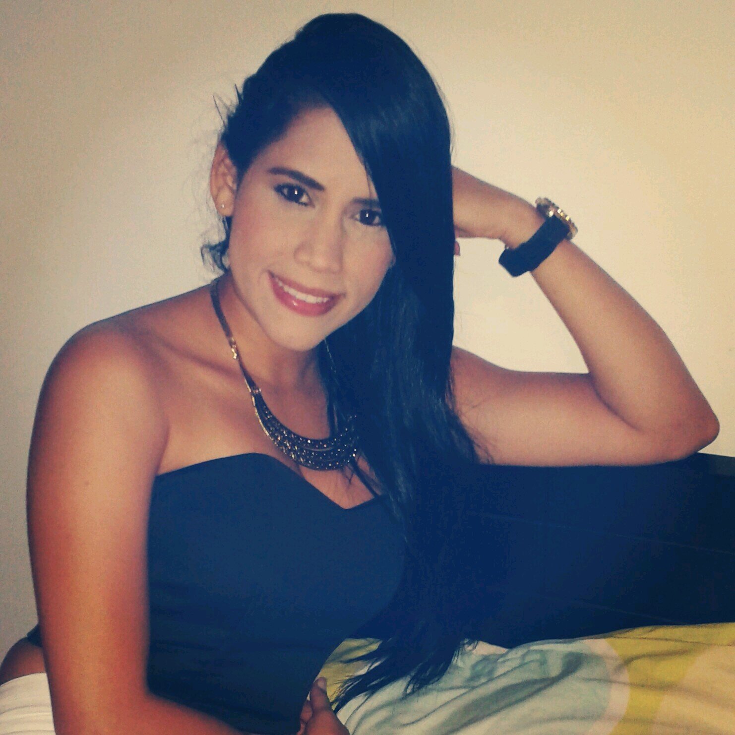 Estudio Odontología en la Universidad Autónoma de Manizales…♣        Instagram: vanessaqui1              » Cada Día Mas Humana, Menos Perfecta y Mas Feliz!♥