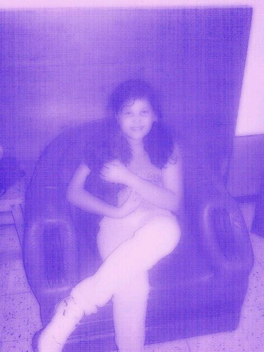 Hol@ mi nombre es yuli@n@ gutierrez ortiz!!!!@mo mucho @ mis p@dres , herm@no ,mis f@mili@ares y @ mis @migos ylosllvoenmi ♥ Me gust@ mucho c@nt@r y jug@r!!!