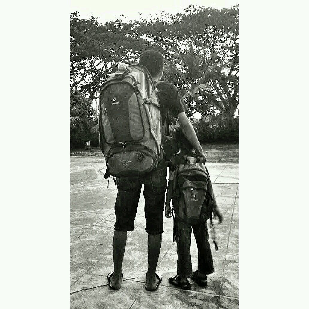 PhotoJournalist. Wise father and good husband