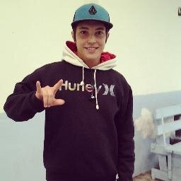 ele é meu namorado,meu melhor amigo ,meu príncipe ,meu idiota,meu ciumento , meu bebe ,minha razão de sorrir e ele é apenas meu, e eu te amo meu amor / carla c