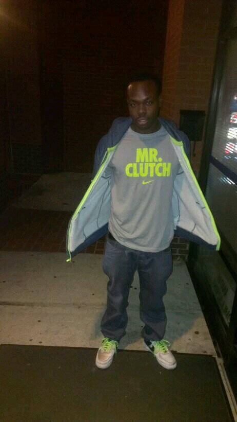 Dis a real nigga who cool as hell fwm doe #TeamCeltics #Teampatriots #TeamDarkskinned #TeamTooCold #TeamTatted follow me n i'll follow bak