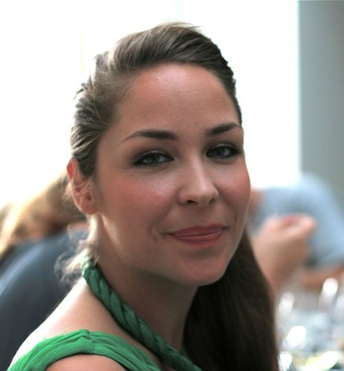 agustahera's profile picture. Business / Design / Entrepreneurship / Snowboarding / Dining / Photography