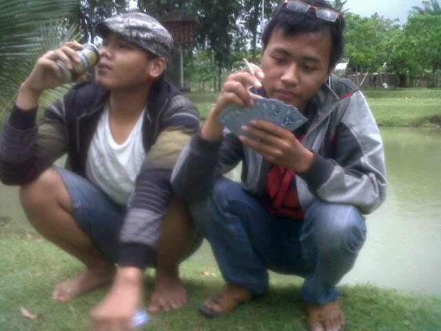 Hidup asik gak ada beban pikiran asik walau wajah tak tampan«=» reggea music is my life» Healthy life without drugs 089667575012 pin BB 28508d09 #