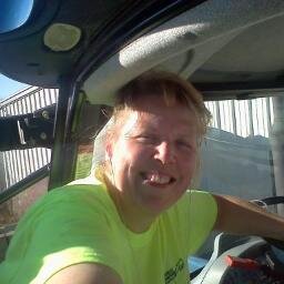 ginagiesting's profile picture. Accountant and auto detailer