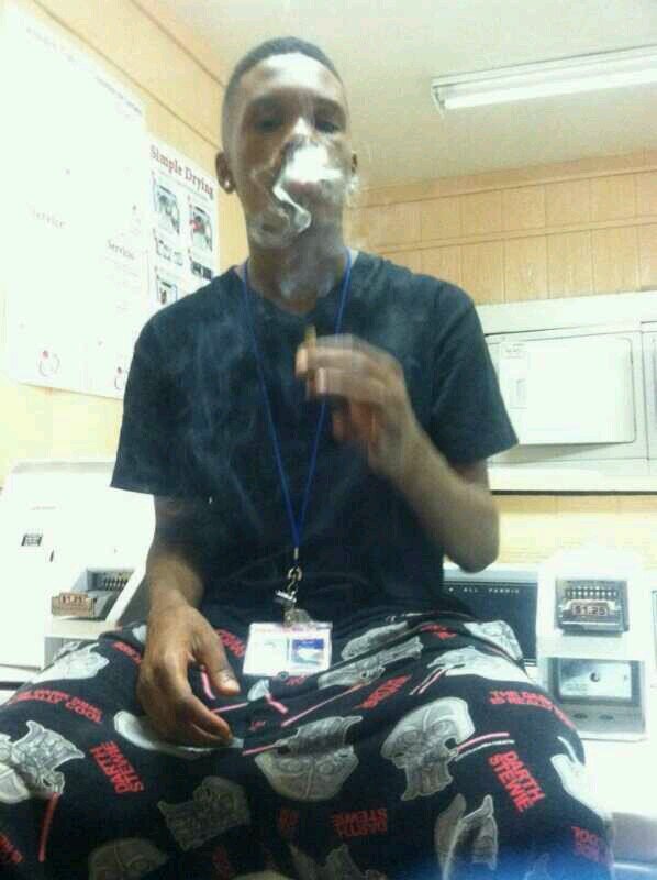 Follow a kelso nigga && and my gal @Yellaaamf