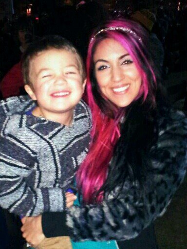 KarmaGamiila's profile picture. How do you fit all that in them jeans? Wiggle, wiggle, wiggle