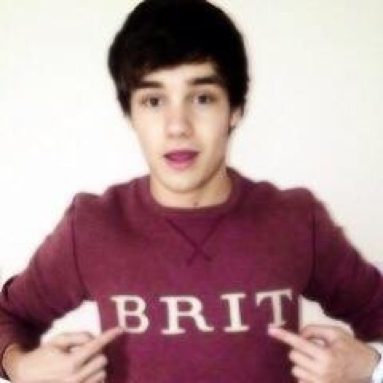 this is a free follow from @sinnerniall so go follow her pls bc i dont want to unfollow but i will ya know