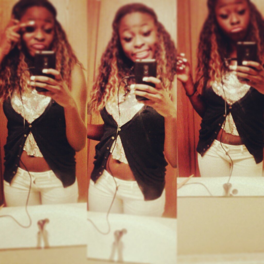im like dnt follow than unfollow you could gtfo but follow i follow back...Follow My sister @____Kriissssy