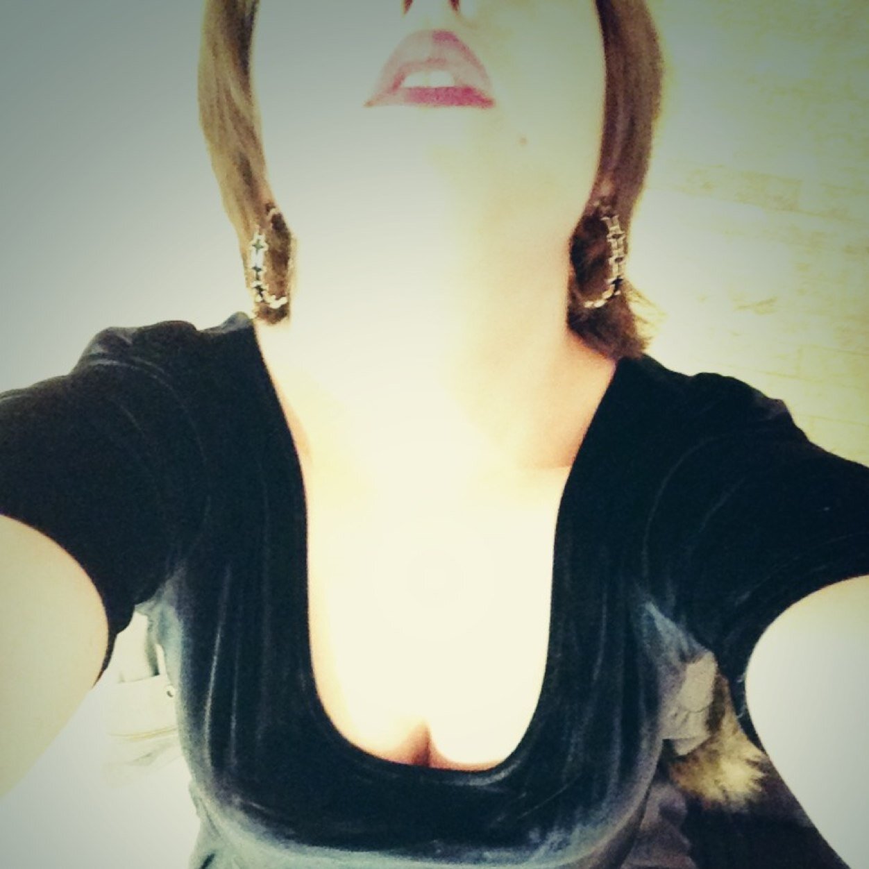 sensuallymurder's profile picture. wow fuck off